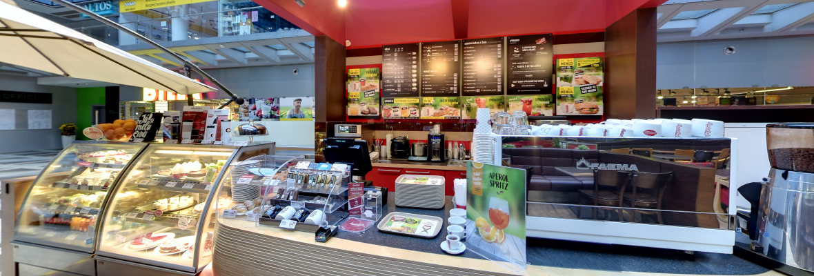 CrossCafe na Karláku